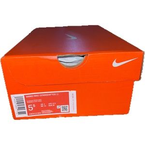 Women’s Nike Downshifter 11